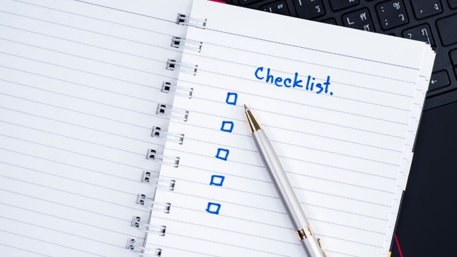 7-day countdown checklist for planning the perfect Mother's Day gift.