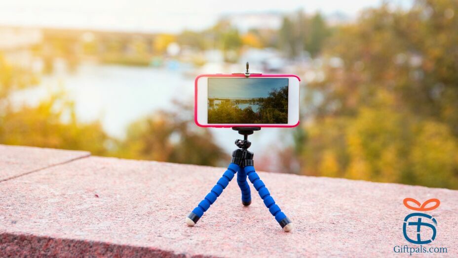 The Best Mobile Phone Holder Stands for Every Situation in 2024