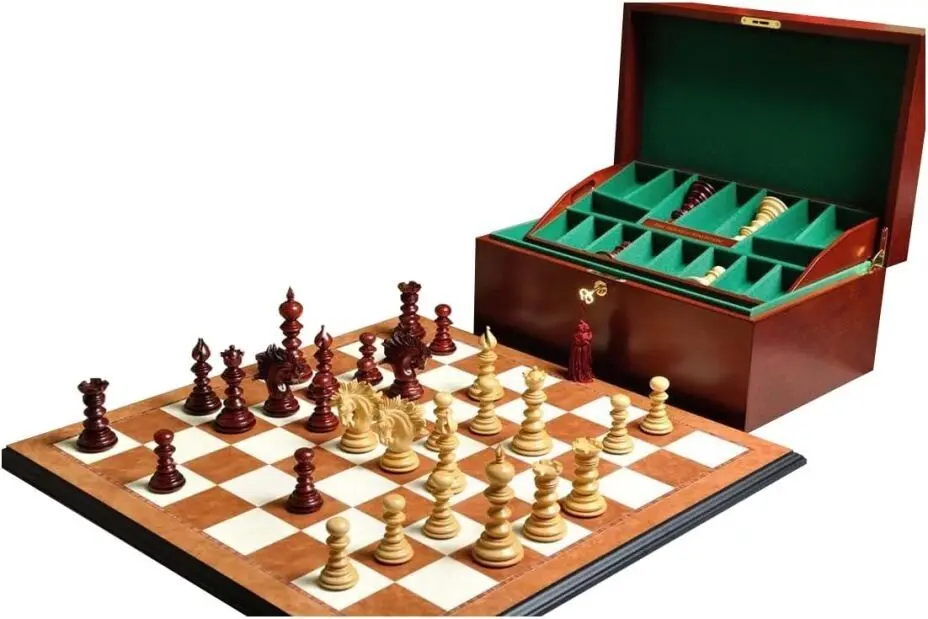 The House of Staunton The Savano Series Luxury Chess Set