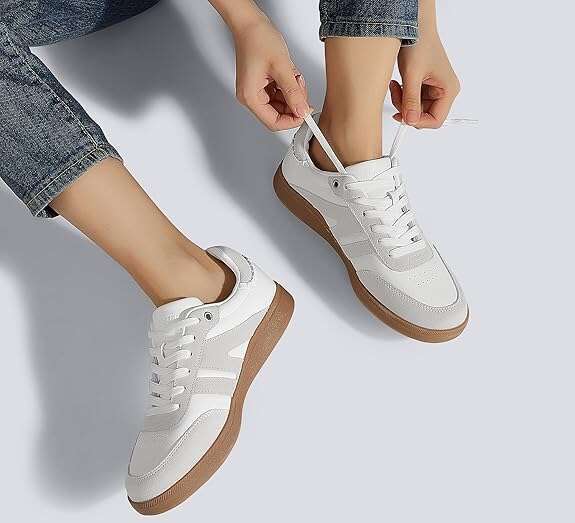  LUCKY STEP Women's Classic Retro Gum Sole Fashion Sneakers