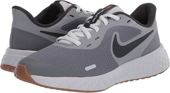 Nike Unisex-Child Revolution 5 Running Shoe
