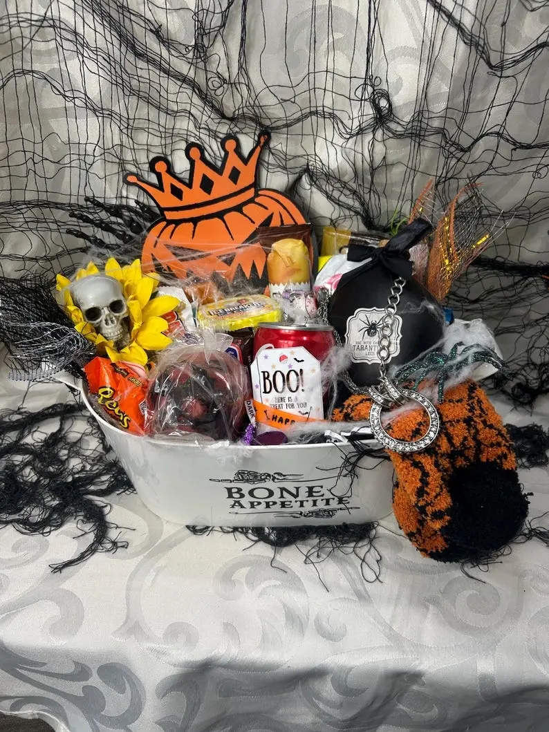 Spooky Teen BOO Basket – Candy, Snacks & Halloween Fun