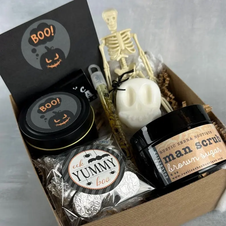 Small Boo Basket for Men – Manly Halloween Horror Gift Box 