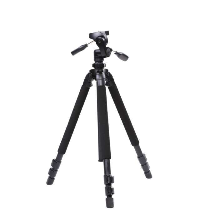 Tripod vs. Monopod: Which Support System Suits Your Photography Style?