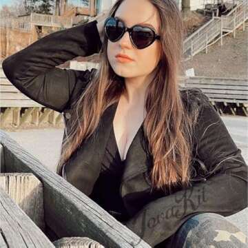 JOVAKIT Polarized Heart Shaped Sunglasses for Women Vintage Fashion Lovely Retro Oversized Eyeglasses Style UV400 Protection Lens (Black/Grey)