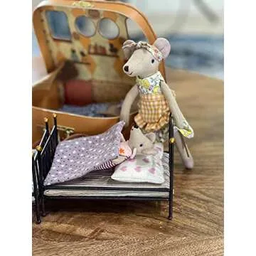 Mom and Dad Mice in a Box by LevLov - Enchanting Gifts for Kids