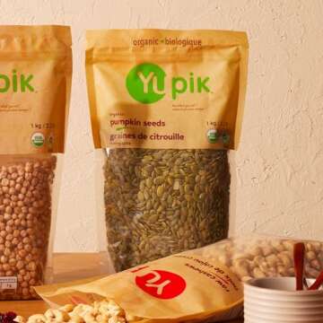 Yupik Organic Raw Pumpkin Seeds, No Shell, 2.2 lb (35.2 oz), Gluten-Free, Non-GMO, Kosher, Vegan, Shelled Pepitas, Salt-Free, Plant-Based Protein, Fiber Source, Healthy Snacks, For Baking & Topping