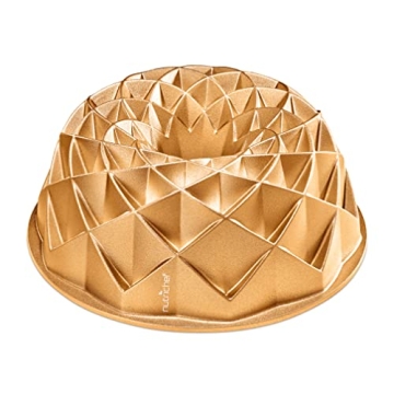 NutriChef 9-Inch Bundt Cake Pan - Thick and Heavy Cast Aluminum Bakeware with 2 Layers of Nonstick C...