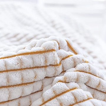 LOMAO Sherpa Blanket for Cozy Comfort