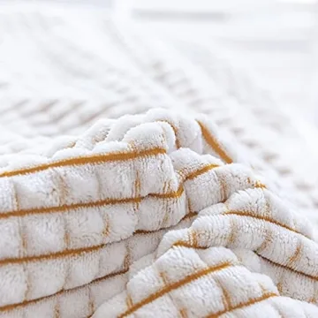 LOMAO Sherpa Blanket for Cozy Comfort