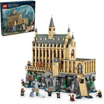 LEGO Harry Potter Hogwarts Castle with Minifigures