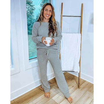 Luvamia Women's Fleece Pajama Set - Soft & Stylish Lounge Wear