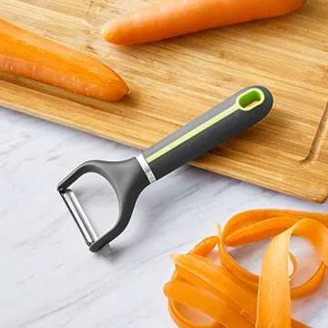 Amazon Basics Straight Blade Y-Peeler with Protective Cover, Soft Grip Handle, Black