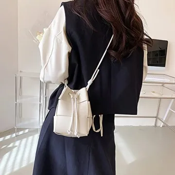 mothgel Women's Elegant Woven Bucket Bag for Stylish Women