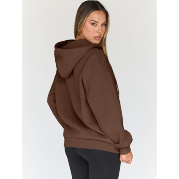 Trendy Queen Women's Zip-Up Hoodie for Cozy Winter Style