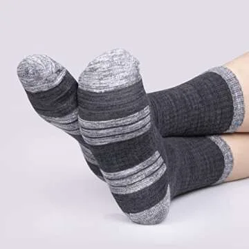 YUEDGE Womens Cushioned Crew Socks Moisture Wicking Gym Golf Athletic Socks for Women Size 6-9, Casual Cotton Socks Mid Calf Safety Work Boot Socks, Multicolor, 5 Pairs