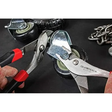 GEARWRENCH 7 Pc. Mixed Plier Set, Dual Material - 82108