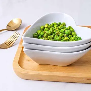 Rnmgg Heart 6.7Oz Porcelain Ramekins/Dessert Bowls, Dessert, Ice Cream, Snack, Souffle，Durable Creme Brulee Dishes for Baking - Small Bowls Set of 4 - White