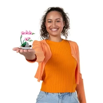 Mini Brands Create Garden Capsule - Fun Miniature Collectibles