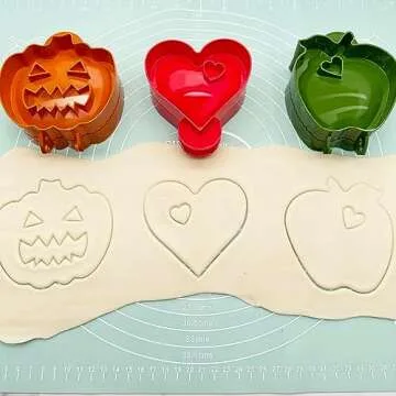 3PCS Dough Presser Pocket Pie Molds, Party Potluck Hand Pie Molds, Hand Pie Molds, Apple, Pumpkin And Acorn Shapes (Halloween theme)