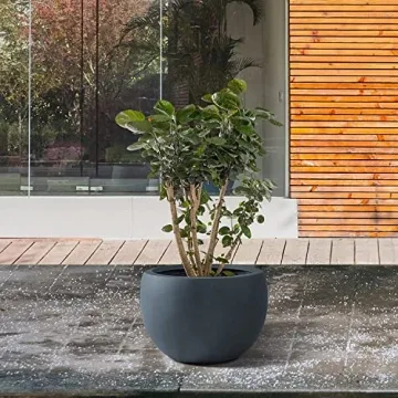 Kante 19.9" Outdoor/Indoor Concrete Planter for Stylish Spaces