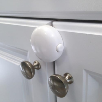 Qdos Safety Adhesive Double Door Cabinet Lock for Home