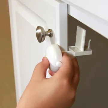 Qdos Safety Adhesive Double Door Cabinet Lock for Home