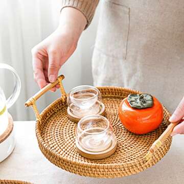 Rattan Round Serving Tray, 2 Size Hand-Woven Rattan Tray Serving Tray with Handles, Wicker Tray Basket Tray for Bread Fruit Food Coffee Breakfast Display