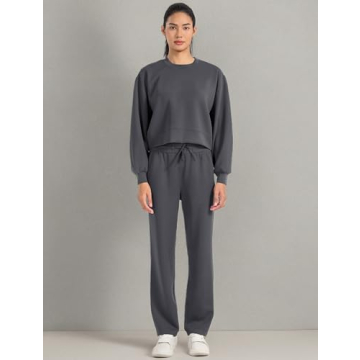 Women’s Crewneck Cropped Sweatshirt for Style and Comfort