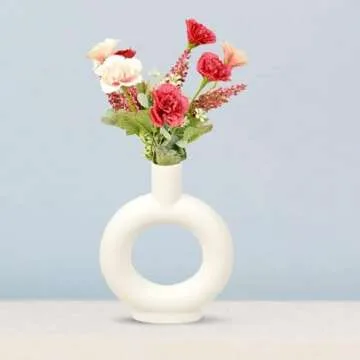 Elegant Geometric Vase for Home and Office Decor