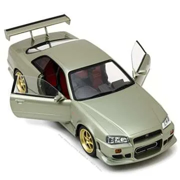 Greenlight 19033 1999 Nissan Skyline GT-R R34 1:18 Scale Die Cast Replica