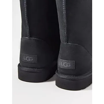 UGG Women's Classic Short II Boot - Warm & Stylish Comfort