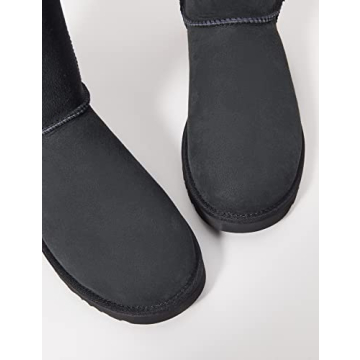 UGG Women's Classic Short II Boot - Warm & Stylish Comfort