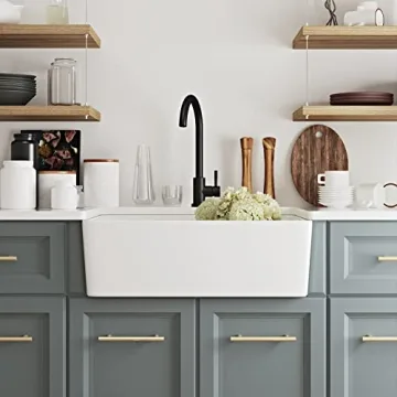 DeerValley White Farmhouse Sink - Elegant & Functional