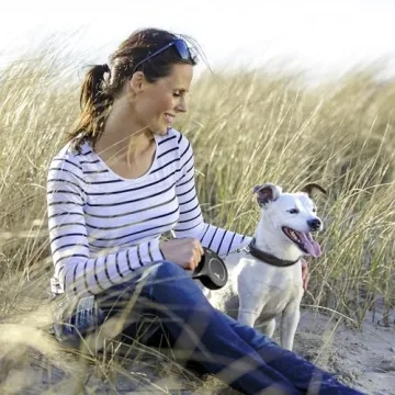 FLEXI New Classic Retractable Leash for Small Dogs Up to 26 lbs.