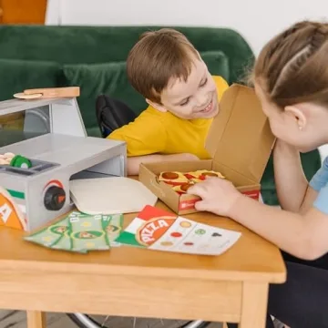 Melissa & Doug Wooden Pizza Counter Play Set for Kids