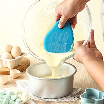 Premium Spring Chef Bench Scraper for Easy Cooking Tasks