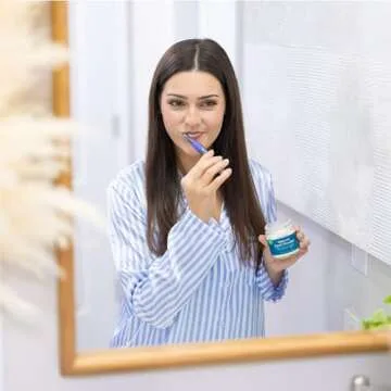 Viva Doria Natural Tooth Powder | Remineralizing Teeth Whitening Powder | Toothpaste Power | Breath Freshener | Refreshing Mint Flavor | 3 Oz Glass Jar