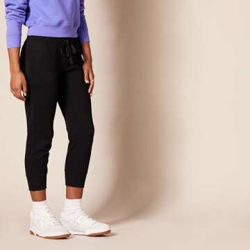 Amazon Essentials Women's Fleece Capri Jogger Sweatpant - Cozy & Comfy Comfort