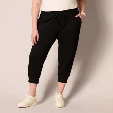 Cozy Women's Fleece Capri Jogger Sweatpants in Plus Size