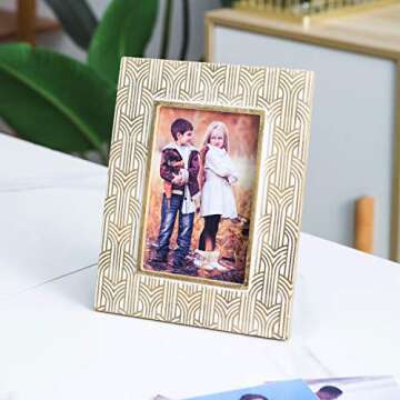 Kimdio 4x6 Rustic Gold Picture Frame for Home or Office Display