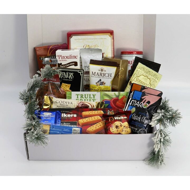 Large Hanukkah Gift Basket with Sweets & Treats