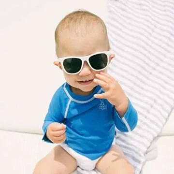i play. by green sprouts baby-boys Flexible Sunglasses,Black,0-2yr