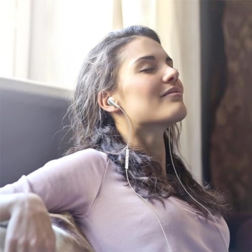 iPhone Wired Earbuds with Noise Reduction & Mic