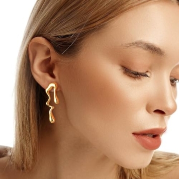 Stylish Women's Gold Stud Earrings Gift for Her
