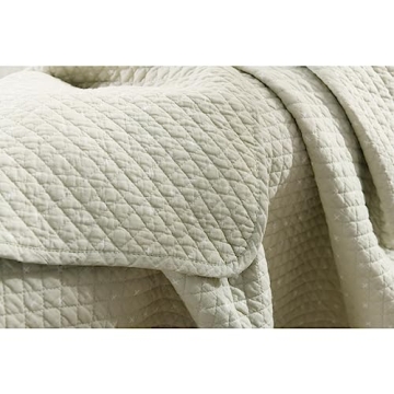 Cozy Cotton Quilted Throw Blanket for All Occasions