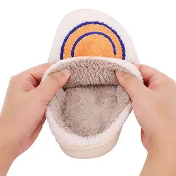 Qubuwalk Retro Smile Face Soft Plush Comfy Warm Fuzzy Women's Cozy House Slippers