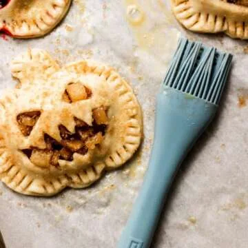 GIR Silicone Basting Brush - Heat Resistant & Versatile Kitchen Tool