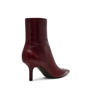 Stylish Steve Madden Women's Alston Ankle Boot in Burgundy