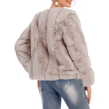 BerryGo Women's Cozy Faux Fur Coat for Chic Winter Style
